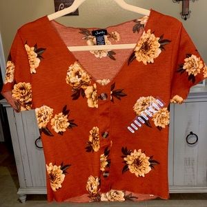 NWT Juniors Floral Tropical Tee